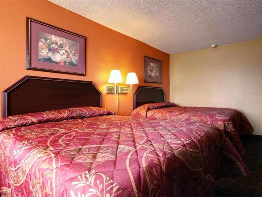 Americas Best Value Inn And Suites Greenwood Exterior foto
